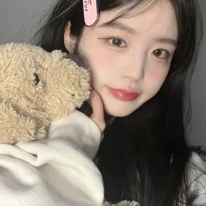 伊莎贝尔跳到聚光灯下