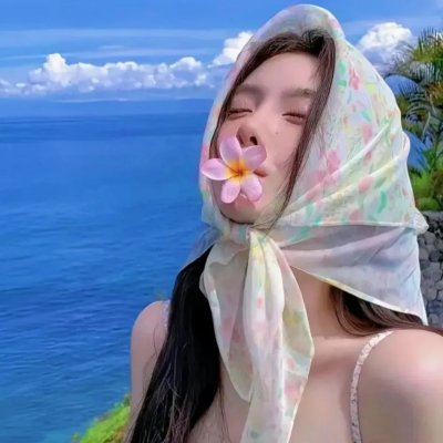 穿盔甲的少女